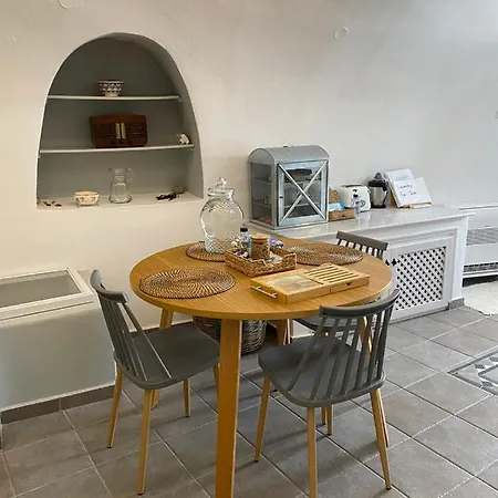 Cave House Martrona * Foinikiá