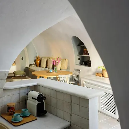 Cave House Martrona Foinikiá