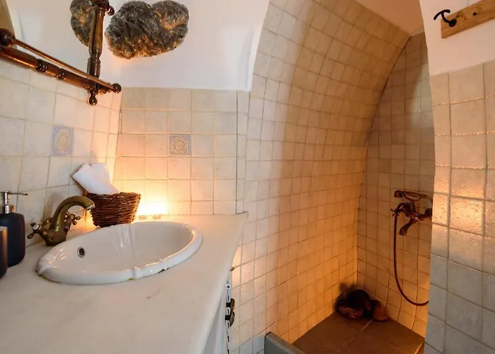 Cave House Martrona Φοινικιά