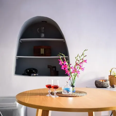 Cave House Martrona Feriehus *