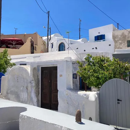 Cave House Martrona * Foinikiá